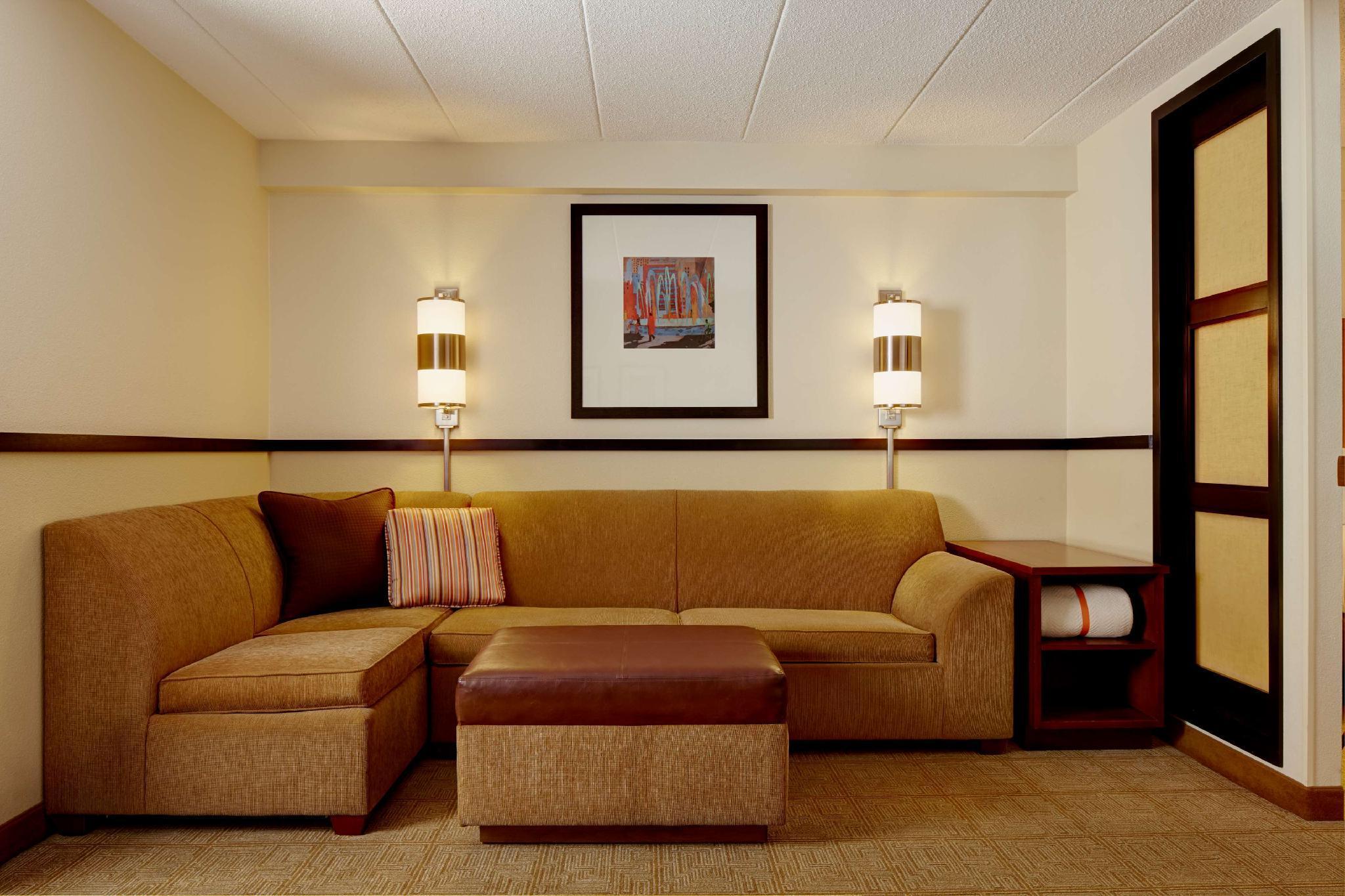 Hyatt Place Detroit/Utica Exterior photo
